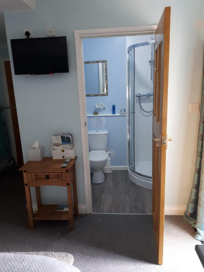 Santi Bhavana Bed & Breakfast ウエストベリー エクステリア 写真