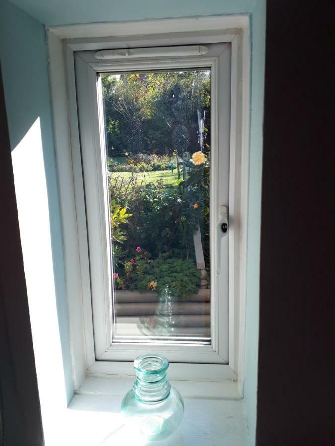 Santi Bhavana Bed & Breakfast ウエストベリー エクステリア 写真