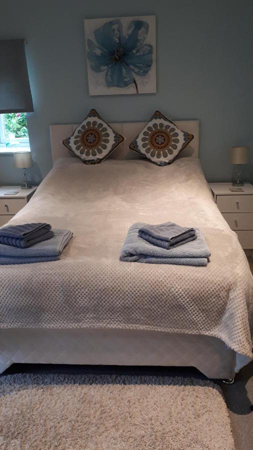 Santi Bhavana Bed & Breakfast ウエストベリー エクステリア 写真